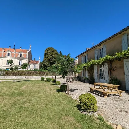 Familial Avec Piscine Chauffee, Jardin Prive Et Equipements Bebe En Charente - Fr-1-653-182 Σπίτι διακοπών Montmoreau