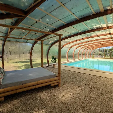 Tatil Evi Familial Avec Piscine Chauffee, Jardin Prive Et Equipements Bebe En Charente - Fr-1-653-182 Montmoreau